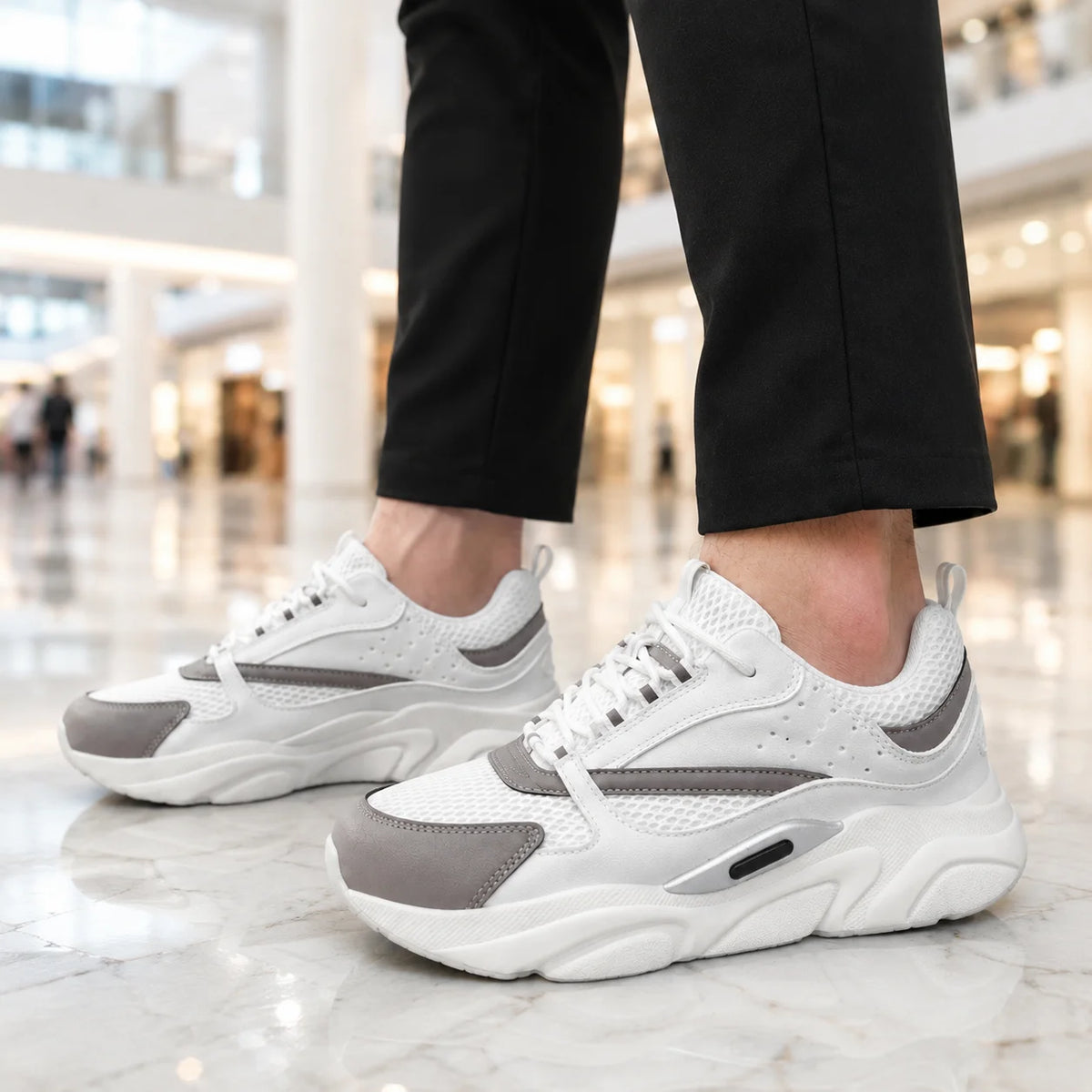 Men's and Women's Casual Thick-Soled Sports Shoes with Elastic Mesh Straps, Breathable and Comfortable Running Shoes