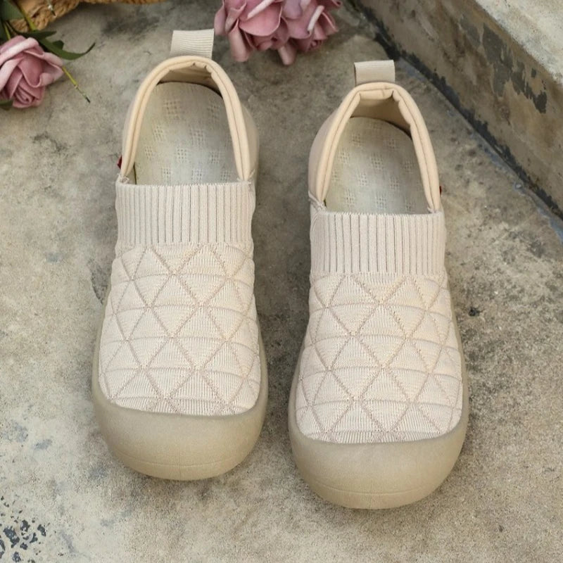 Women's casual sports shoes 2026 new multi-occasion can wear comfortable shoes light cloth home shoes