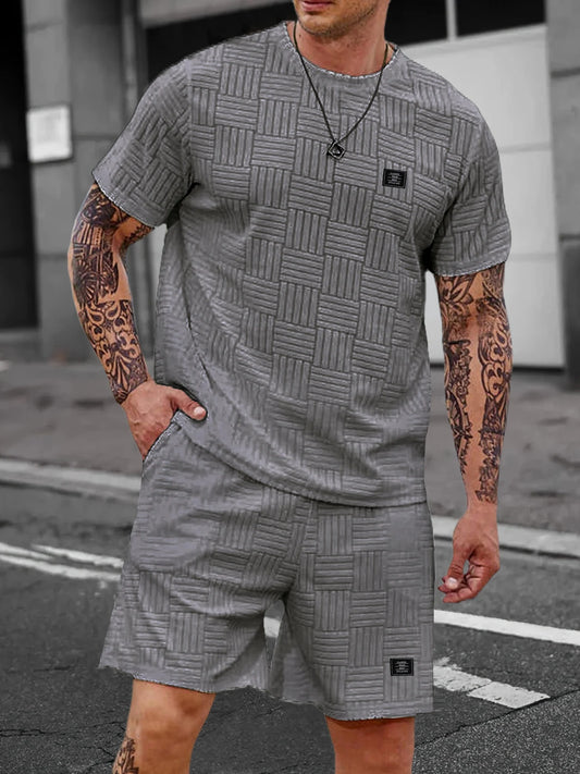 Men's Geometric Texture Plaid Two-Piece Set: Round Neck Short-Sleeve T-Shirt + Drawstring Elastic Waist Shorts with Patch Label, Breathable Casual Sports Street Style Summer Men's Outfit