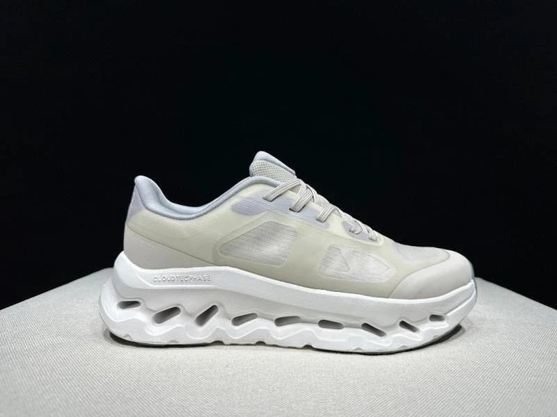 Lightweight Sport Shoes for Men and Women, Breathable Sneakers with Shock Absorbing Sole Casual fashion sneakers