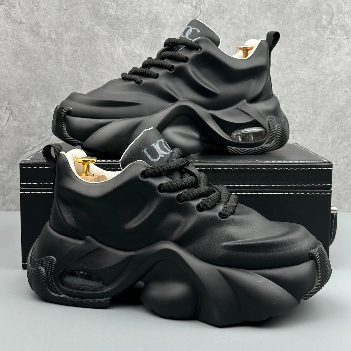 Men's casual sports shoes, thick-soled for height increase and wear resistance, comfortable interior, suitable for both sports and casual use