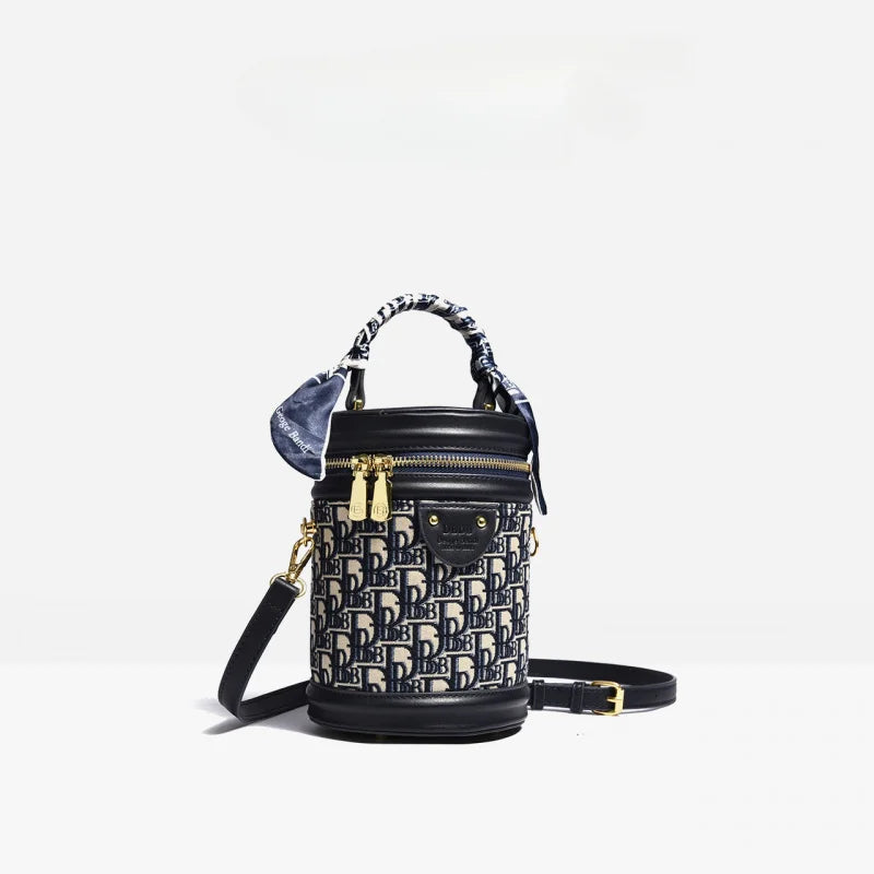 Elegant and versatile cylindrical bag 2026 New autumn and winter fashion simple bucket bag for women, popular crossbody bag