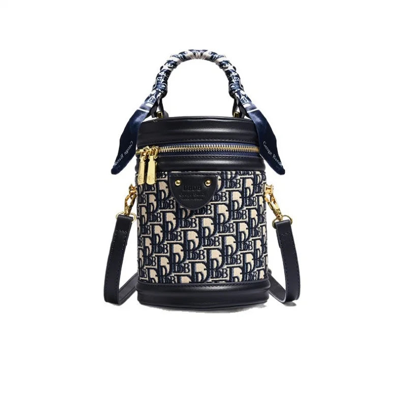 Elegant and versatile cylindrical bag 2026 New autumn and winter fashion simple bucket bag for women, popular crossbody bag